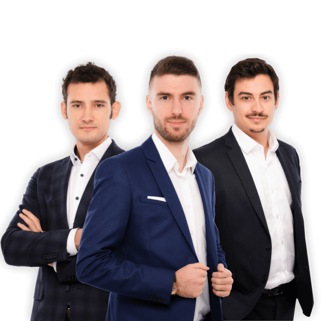 Stefan Ivanov Peter Nikolov Peter Georgiev de pie uno al lado del otro